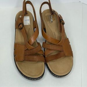 New Clarks Collection‎ Tan Brown Leather Sandals Ultimate Comfort Sz 9 Women’s